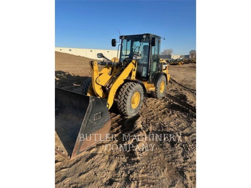 CAT 906M Chargeuse sur pneus
