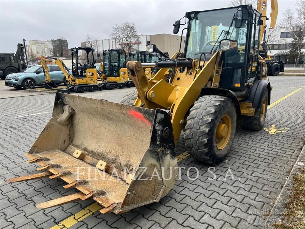 CAT 906M Chargeuse sur pneus