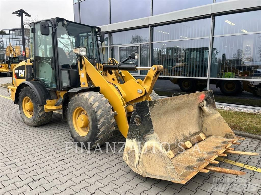 CAT 906M Chargeuse sur pneus