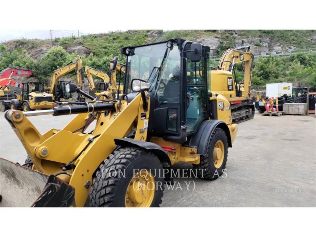 CAT 906M Chargeuse sur pneus