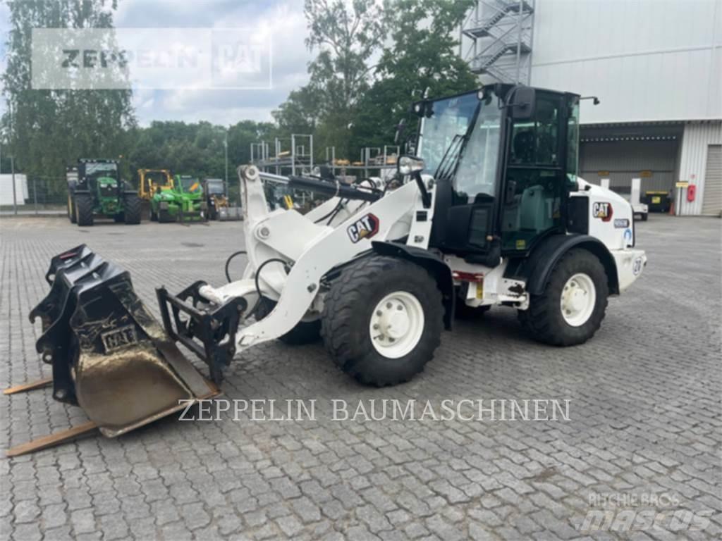 CAT 906M Chargeuse sur pneus