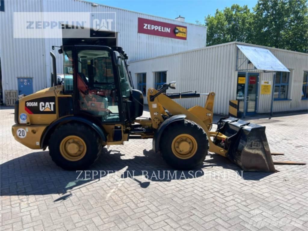 CAT 906M Chargeuse sur pneus