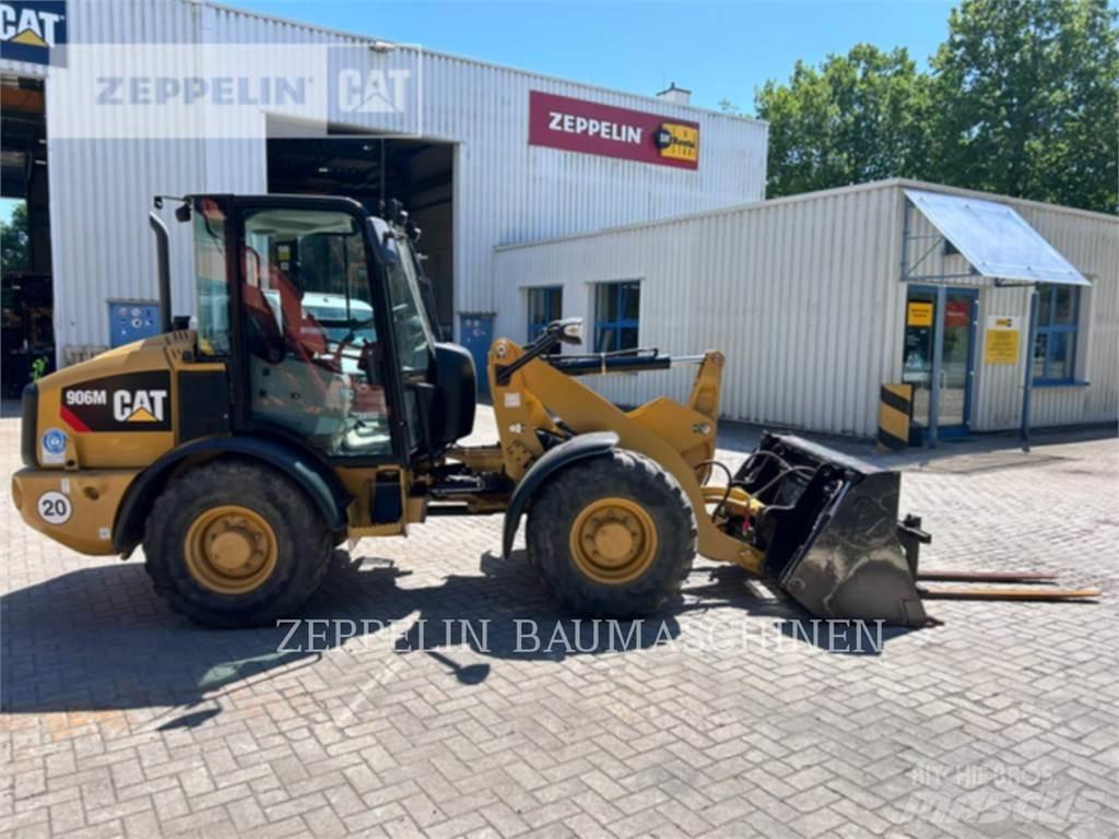 CAT 906M Chargeuse sur pneus