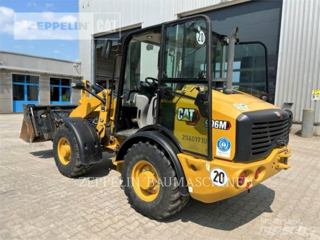 CAT 906M Chargeuse sur pneus
