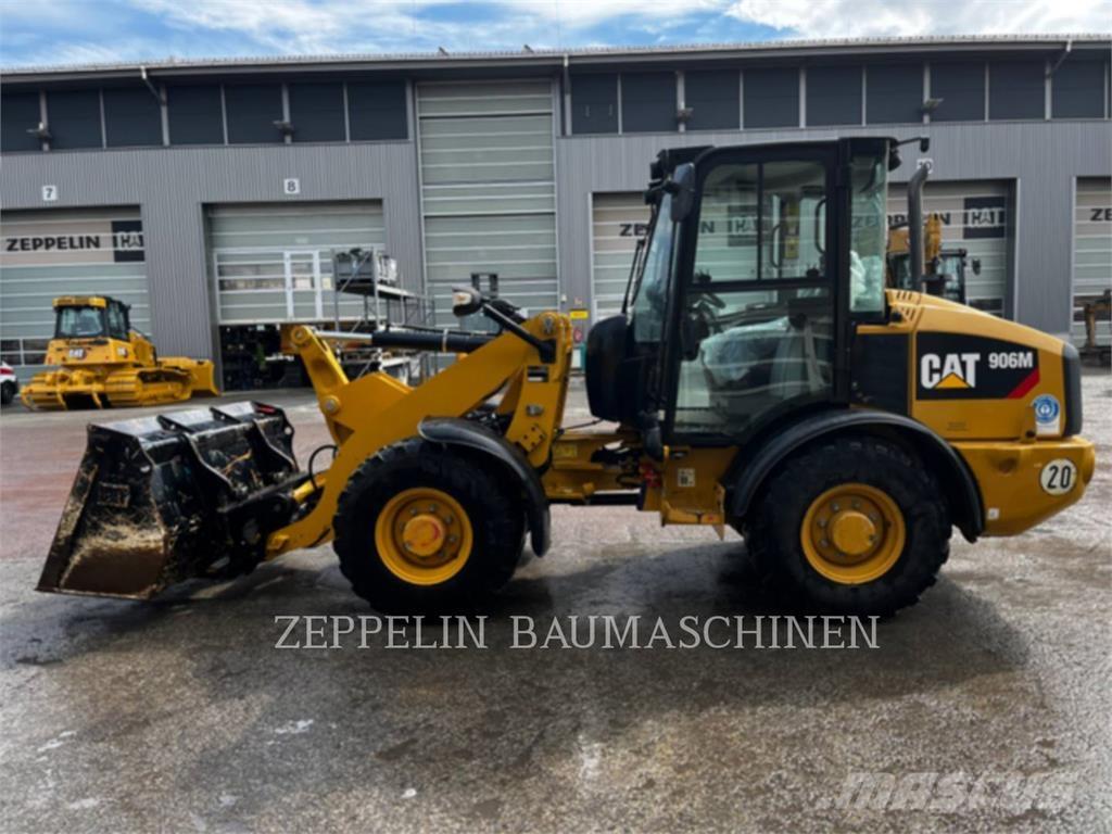 CAT 906M Chargeuse sur pneus