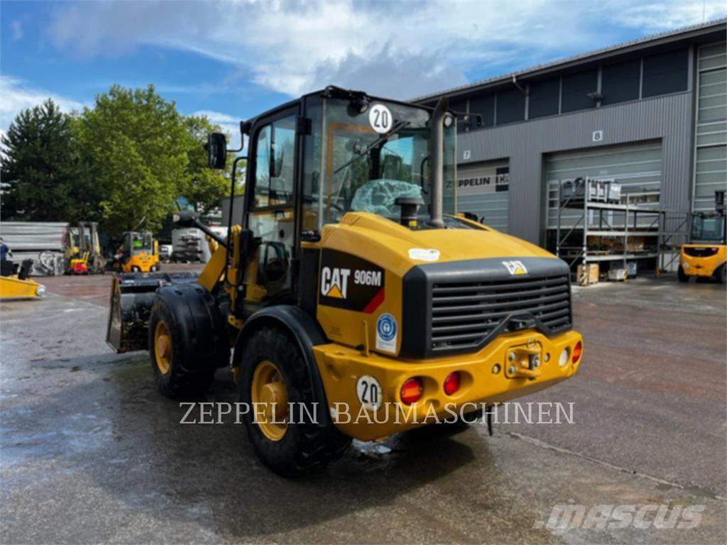 CAT 906M Chargeuse sur pneus