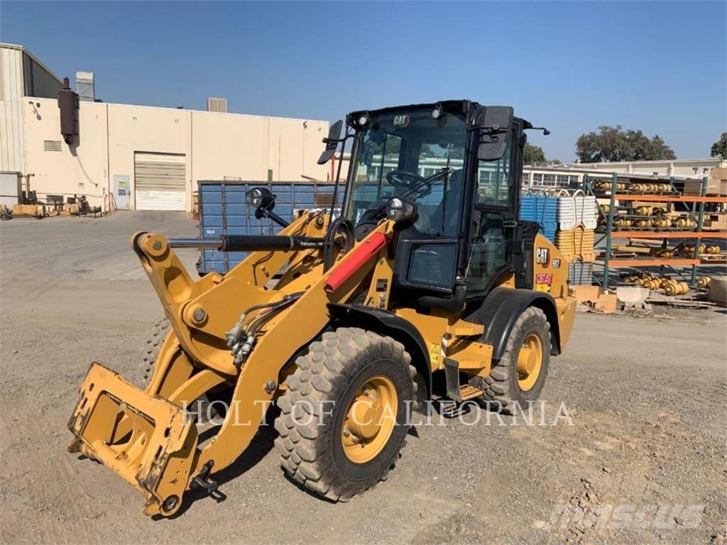 CAT 907 Chargeuse sur pneus