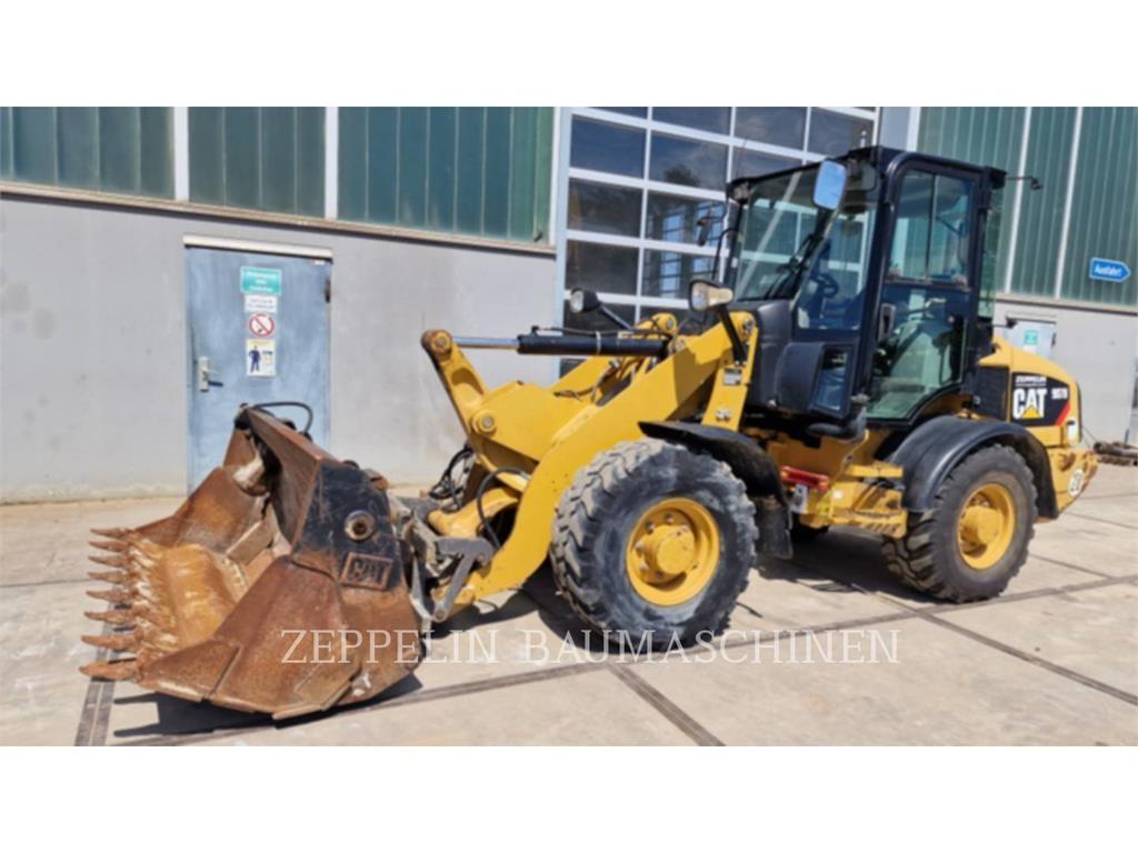 CAT 907H Chargeuse sur pneus