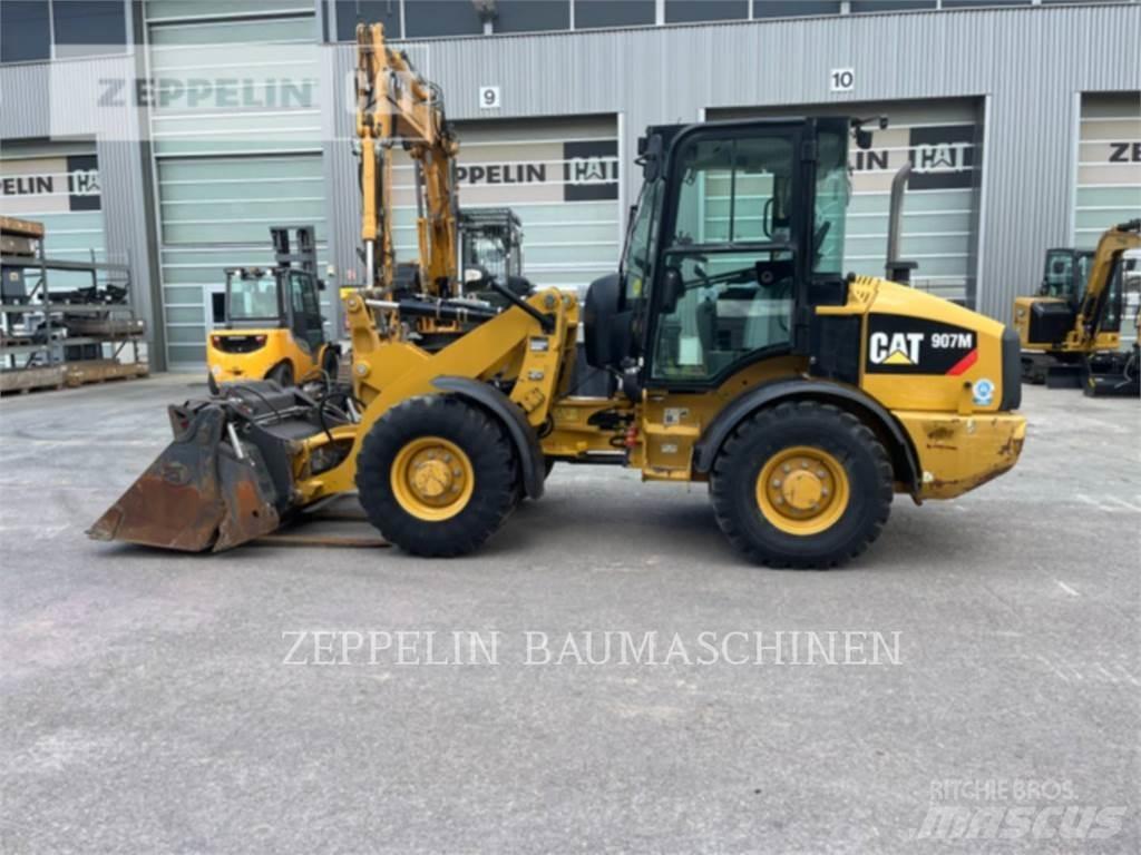 CAT 907M Chargeuse sur pneus