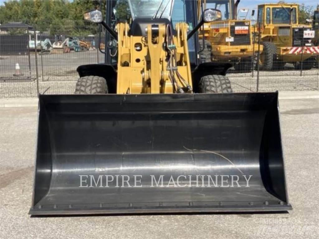 CAT 907M Chargeuse sur pneus