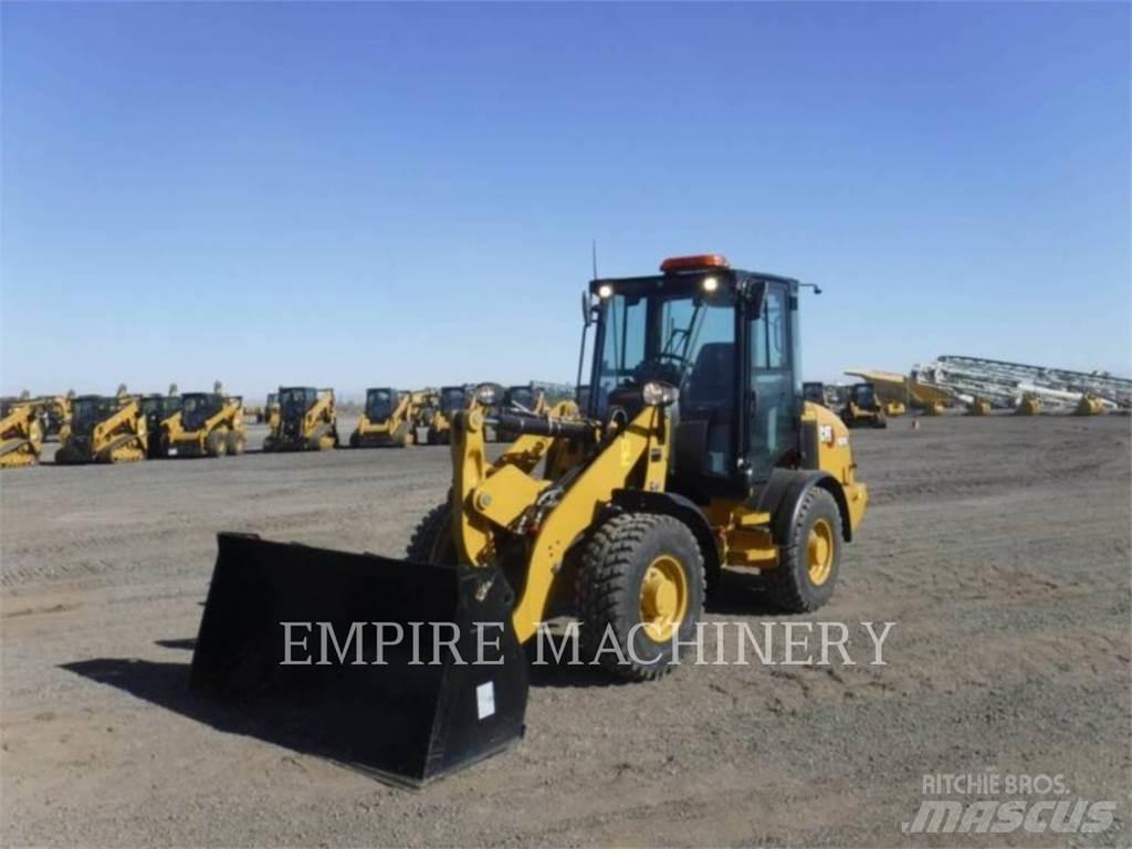 CAT 907M Chargeuse sur pneus
