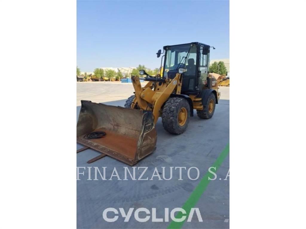 CAT 907M Chargeuse sur pneus