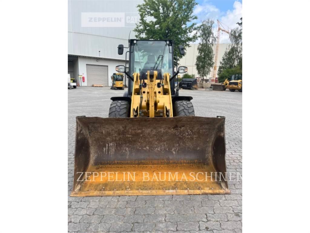 CAT 907M Chargeuse sur pneus