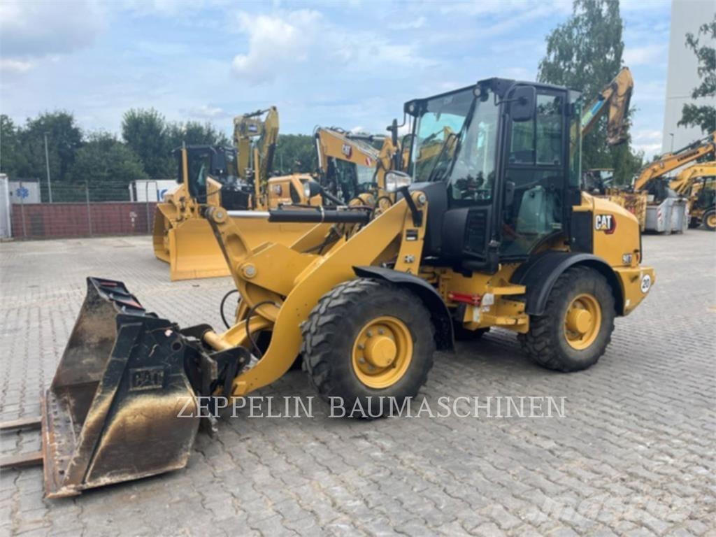 CAT 907M Chargeuse sur pneus