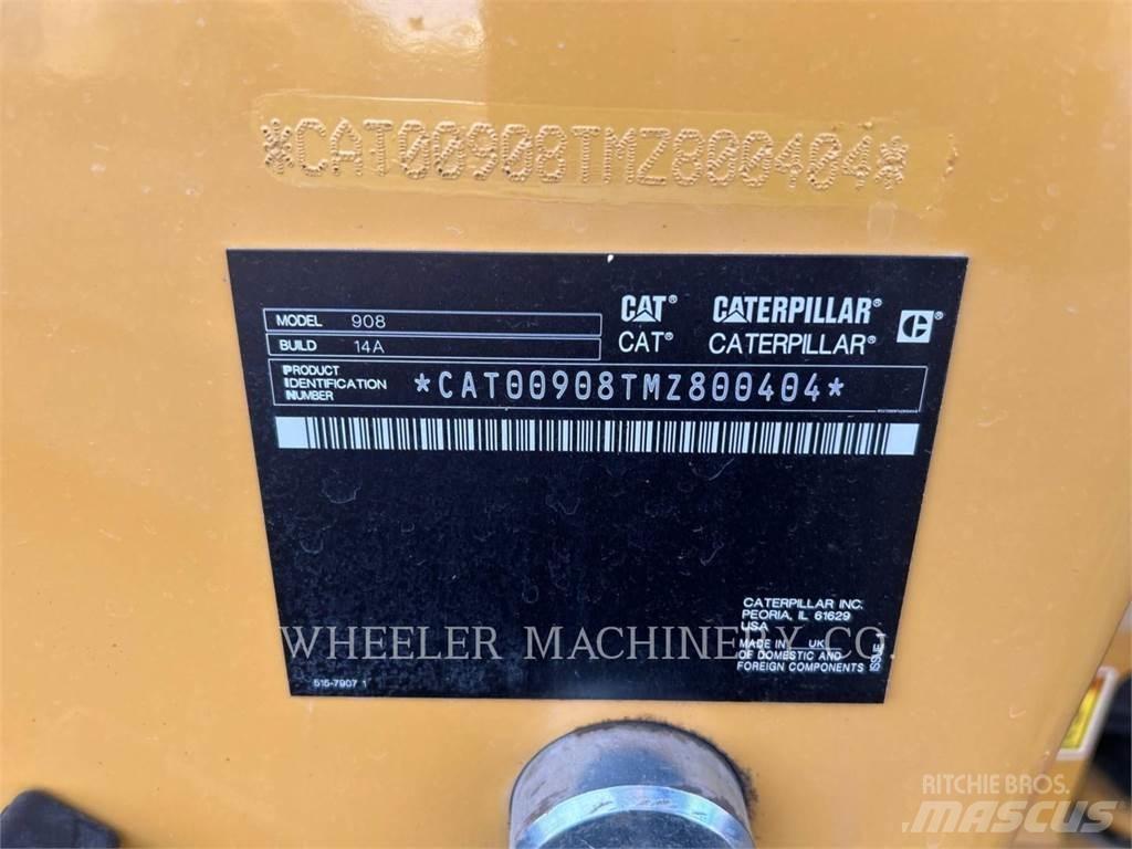 CAT 908 Chargeuse sur pneus