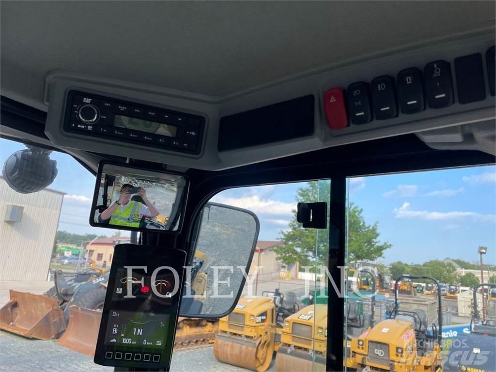 CAT 908-14 Chargeuse sur pneus