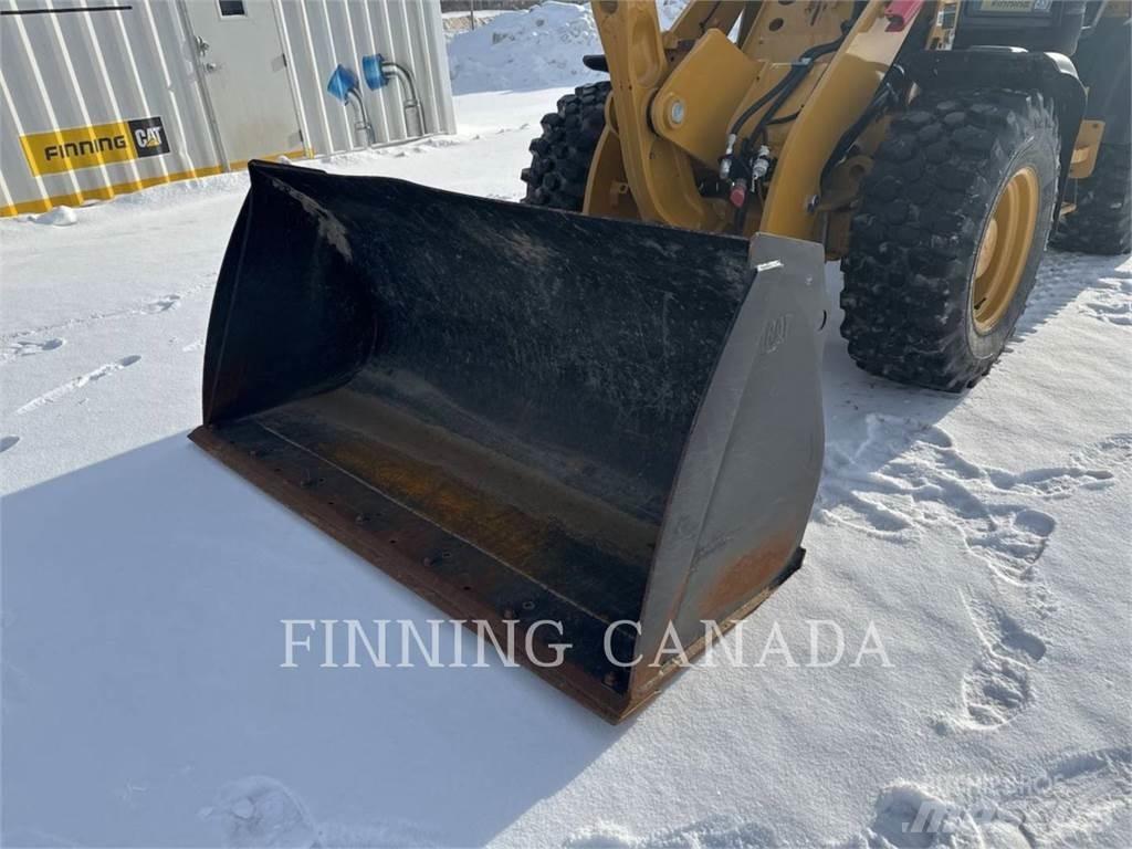 CAT 908-14 Chargeuse sur pneus