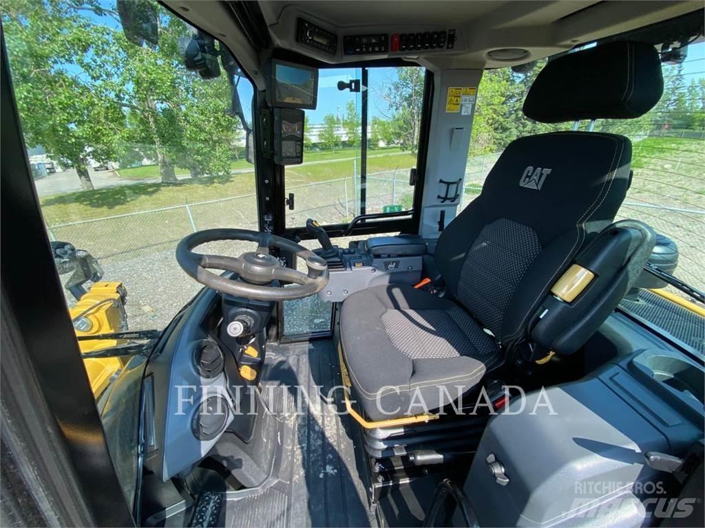CAT 908-14 Chargeuse sur pneus
