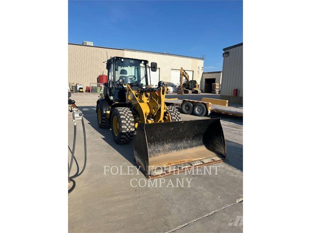 CAT 908-14 Chargeuse sur pneus