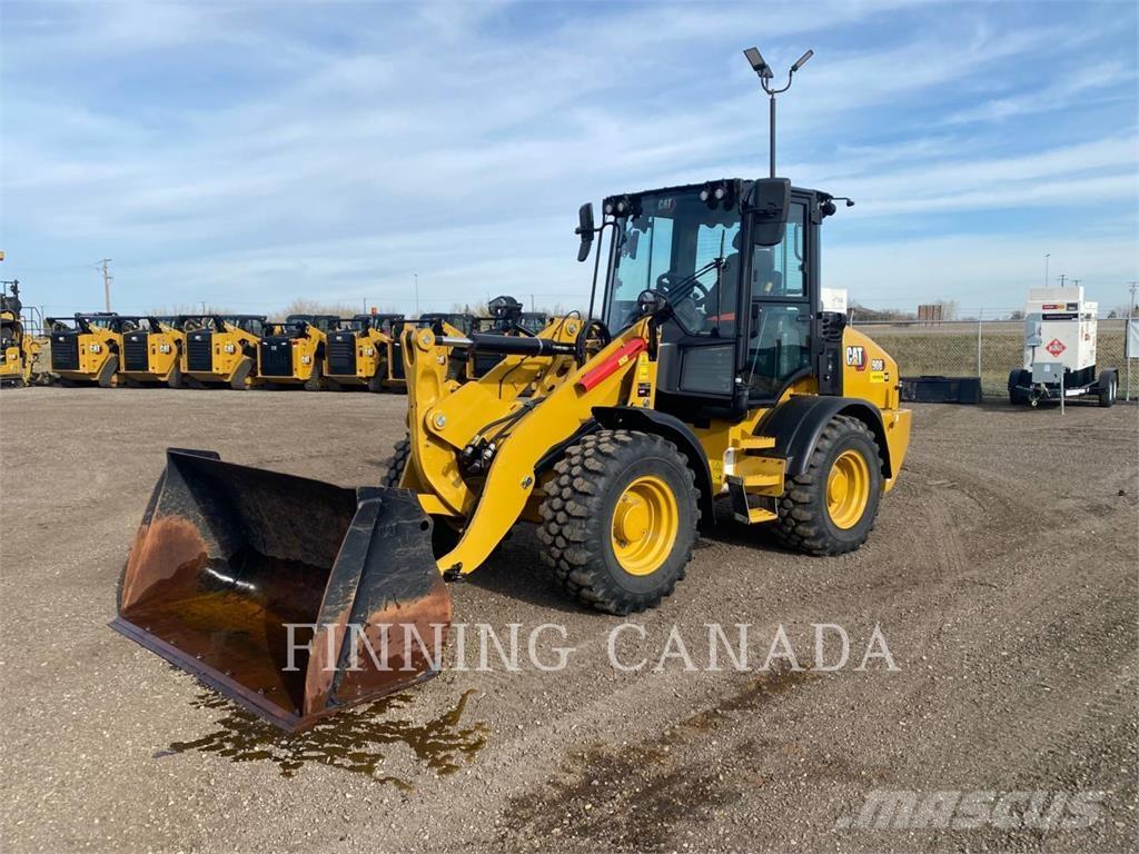 CAT 908-14 Chargeuse sur pneus