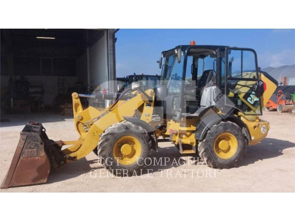 CAT 908 M Chargeuse sur pneus