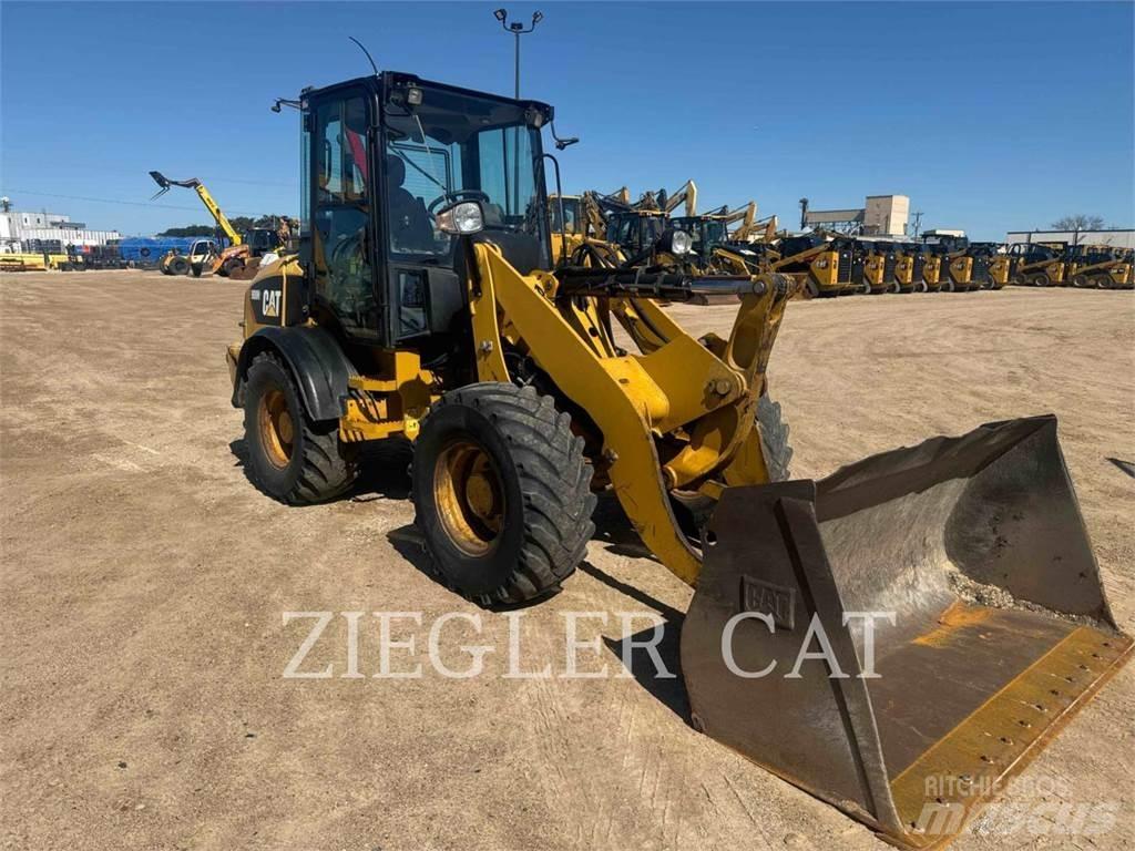 CAT 908H2 Chargeuse sur pneus