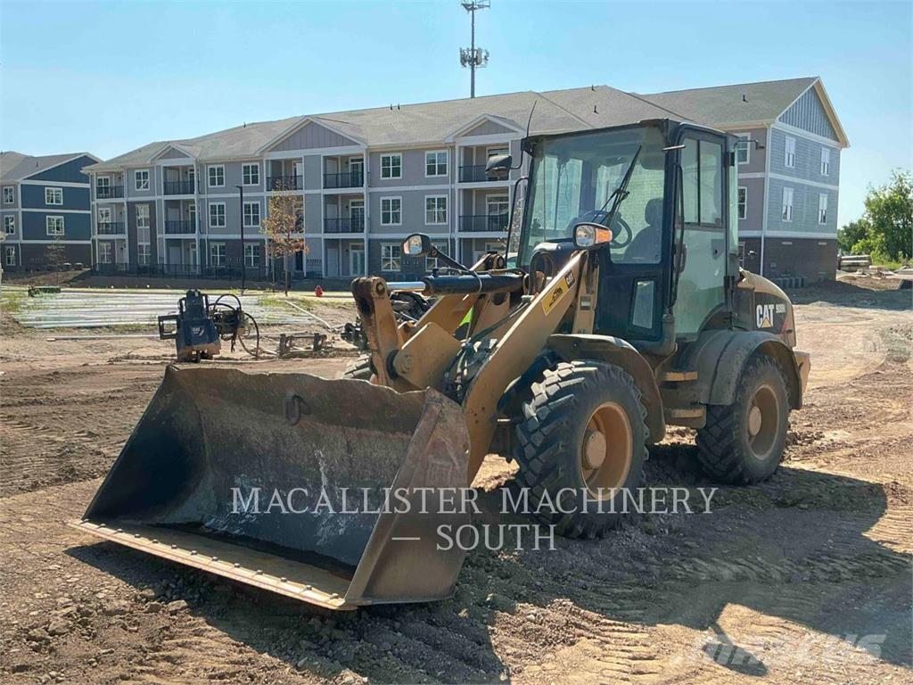 CAT 908H2 Chargeuse sur pneus
