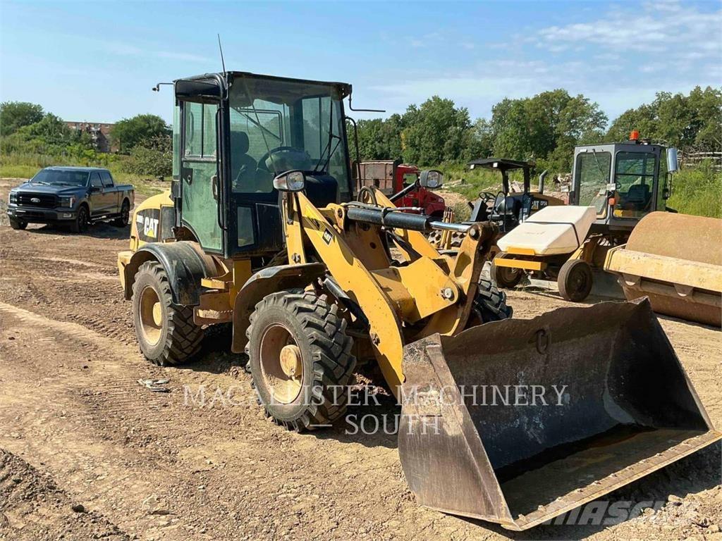 CAT 908H2 Chargeuse sur pneus