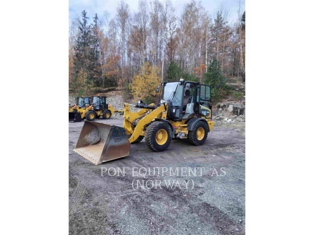 CAT 908M Chargeuse sur pneus