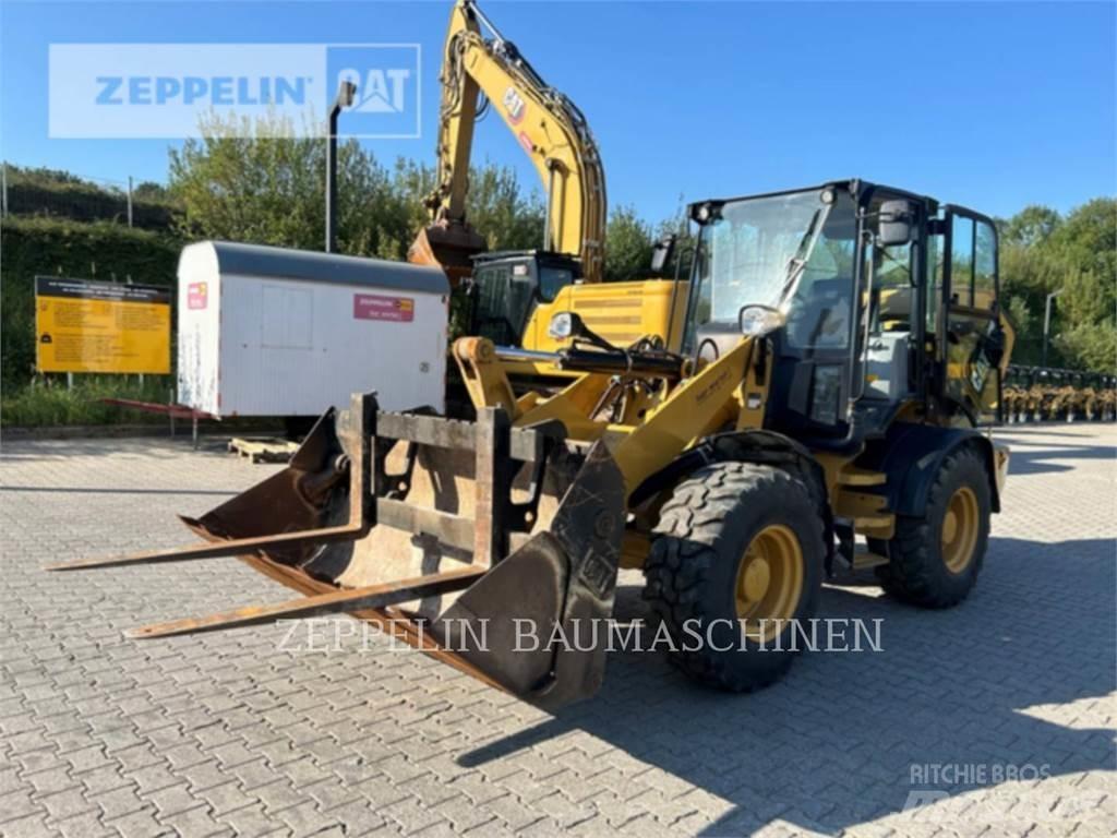CAT 908M Chargeuse sur pneus
