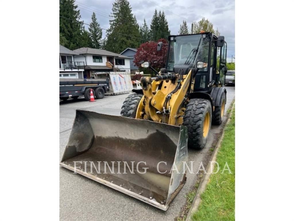 CAT 908M Chargeuse sur pneus