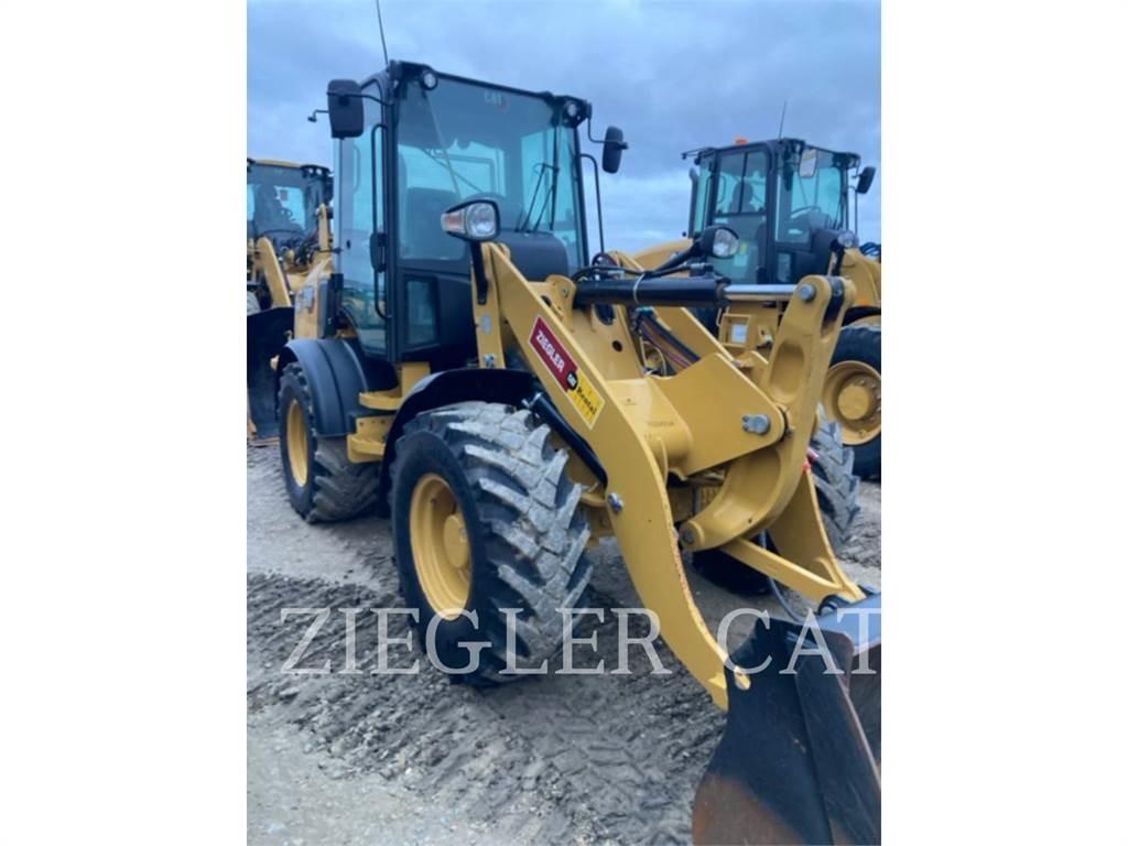 CAT 908M Chargeuse sur pneus