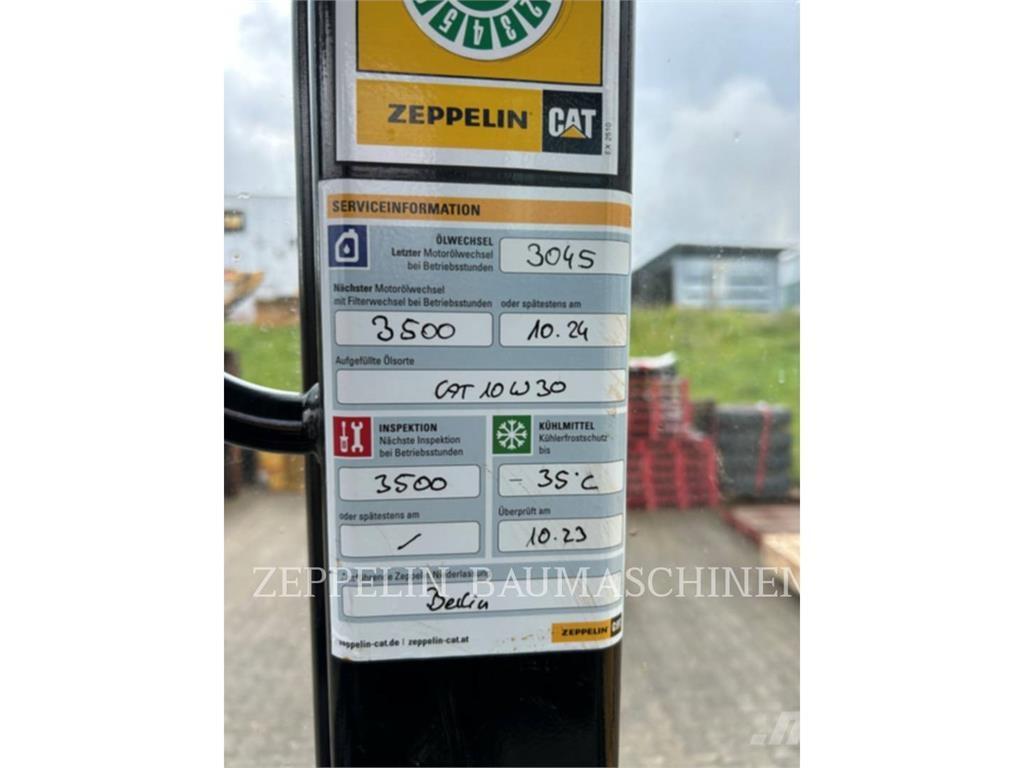 CAT 908M Chargeuse sur pneus