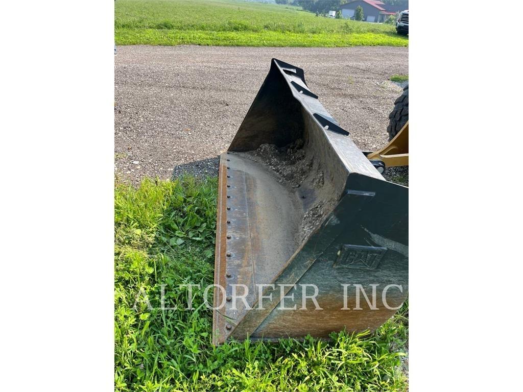 CAT 908M Mini chargeuse