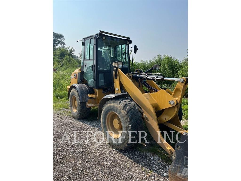 CAT 908M Mini chargeuse