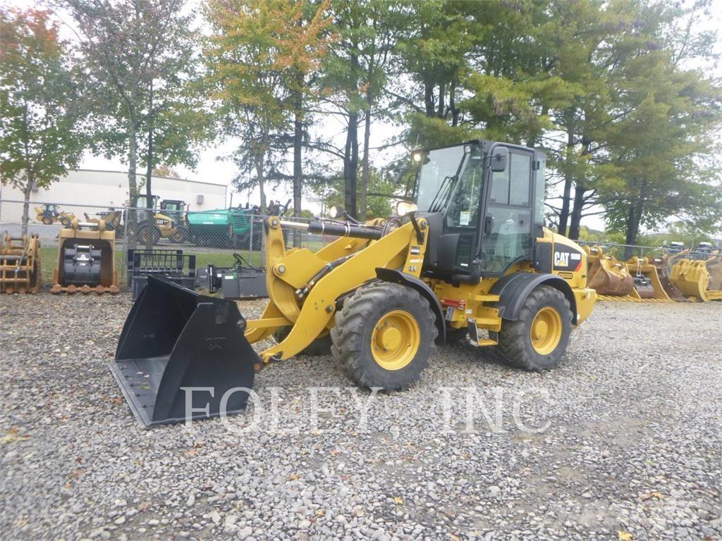 CAT 908M Chargeuse sur pneus