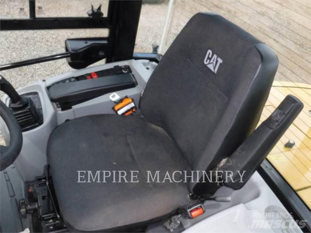 CAT 910-14 Chargeuse sur pneus