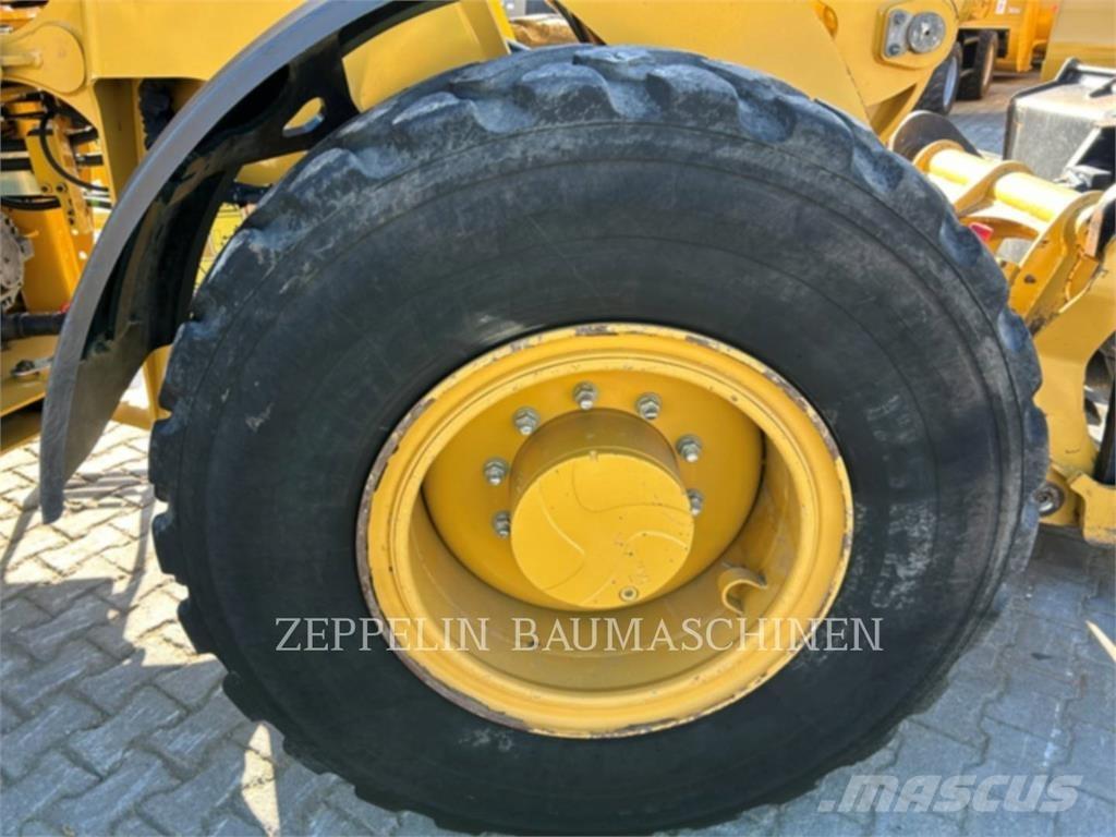 CAT 914-14A Chargeuse sur pneus