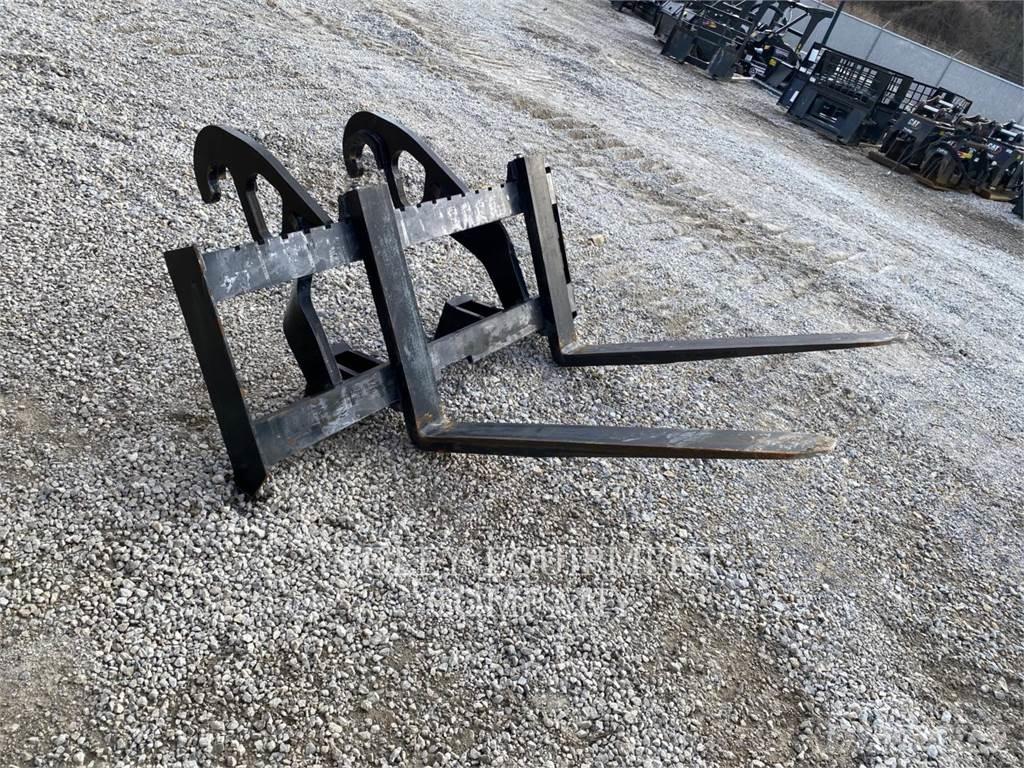CAT 918M Chargeuse sur pneus