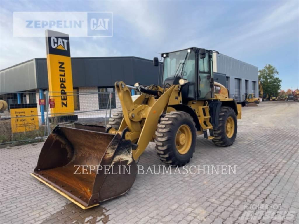 CAT 918M Chargeuse sur pneus