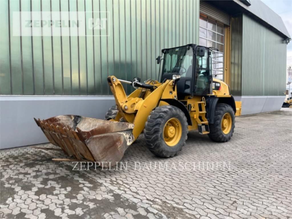 CAT 918M Chargeuse sur pneus