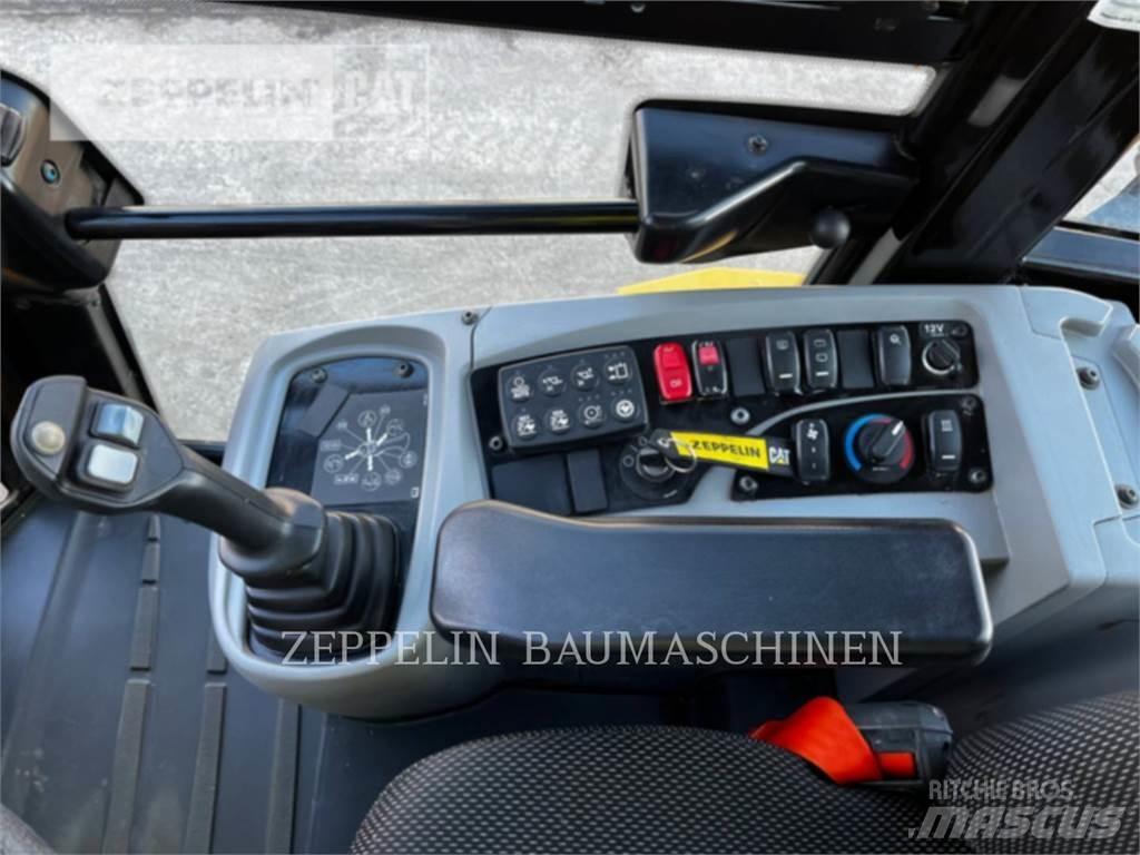 CAT 918M Chargeuse sur pneus