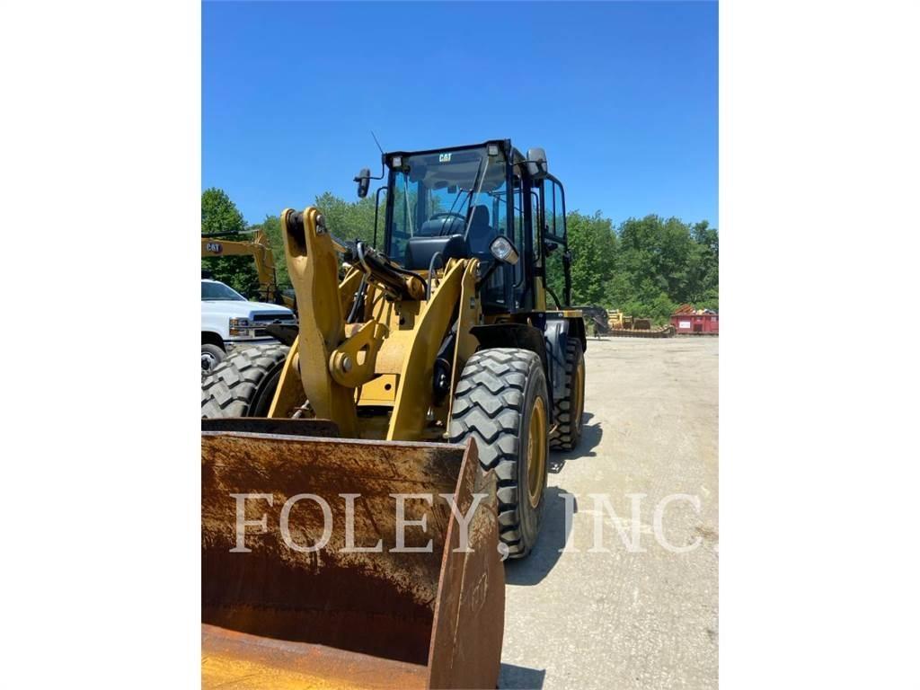 CAT 918M Chargeuse sur pneus