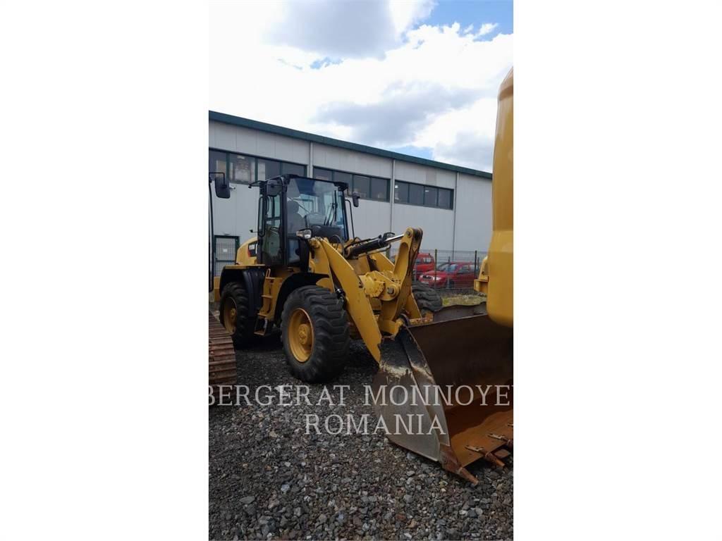 CAT 918M Chargeuse sur pneus
