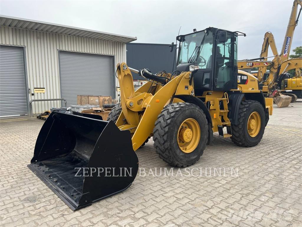 CAT 918M Chargeuse sur pneus