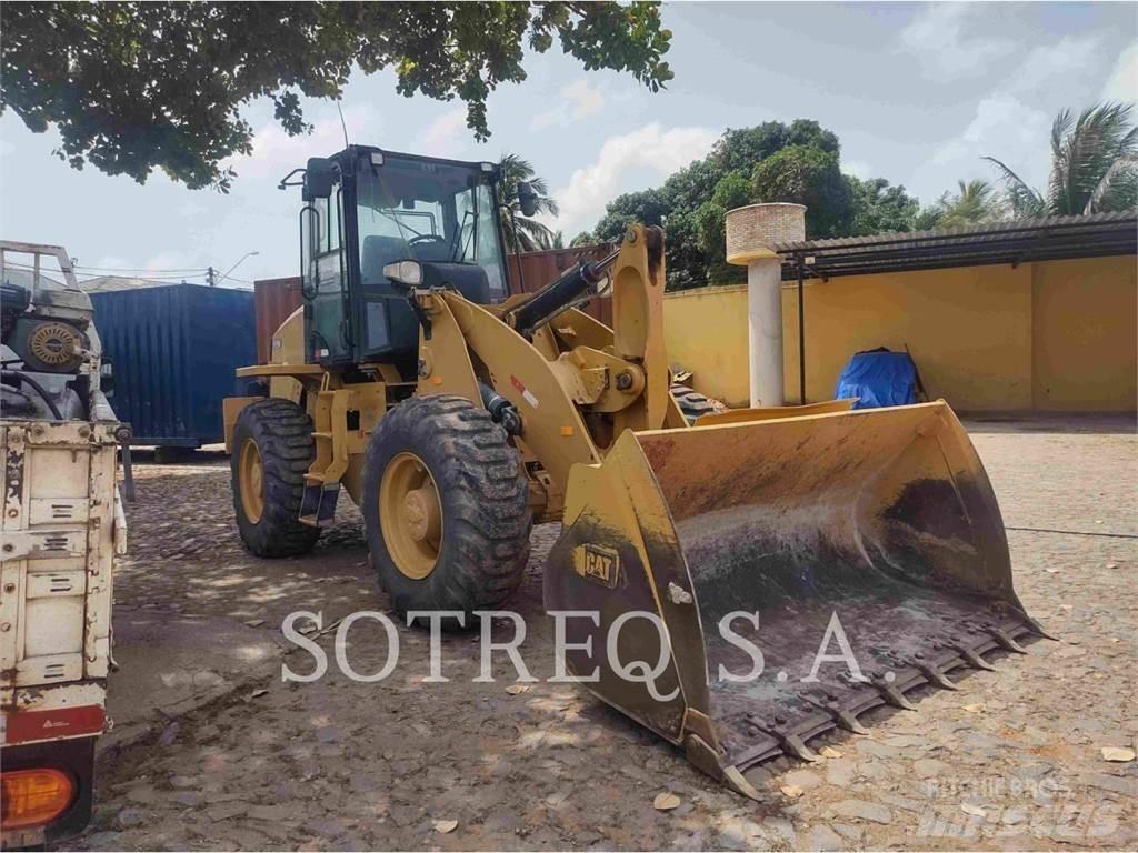 CAT 920 Chargeuse sur pneus