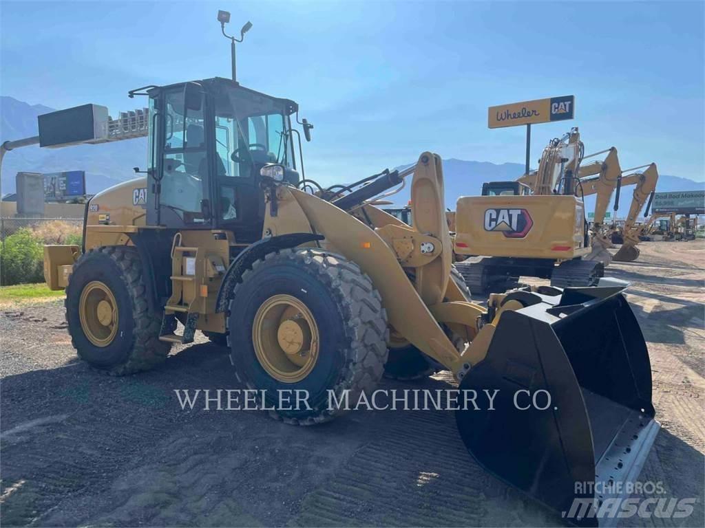 CAT 920 Chargeuse sur pneus