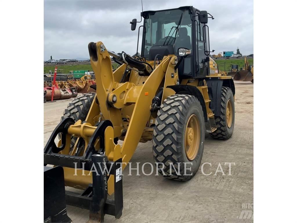 CAT 920 Chargeuse sur pneus