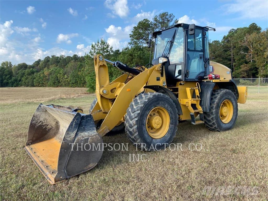CAT 920 Chargeuse sur pneus