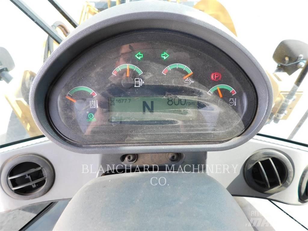 CAT 926M Chargeuse sur pneus